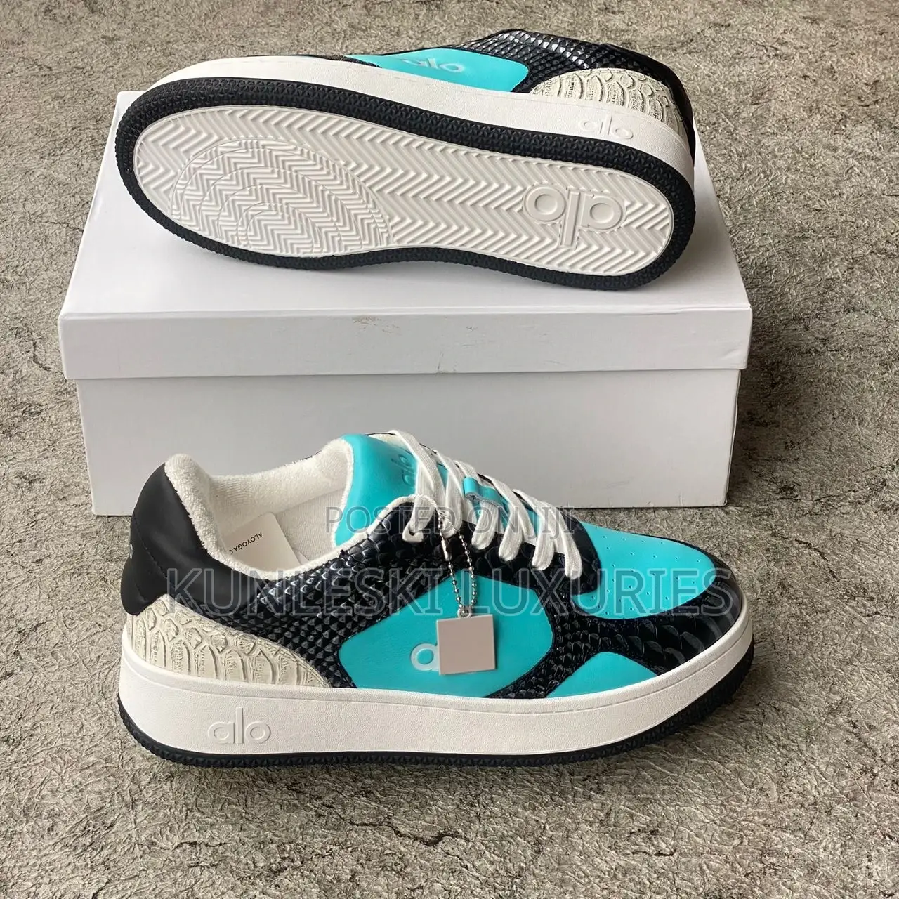 Original Alo Recovery Mode Leather Sneakers