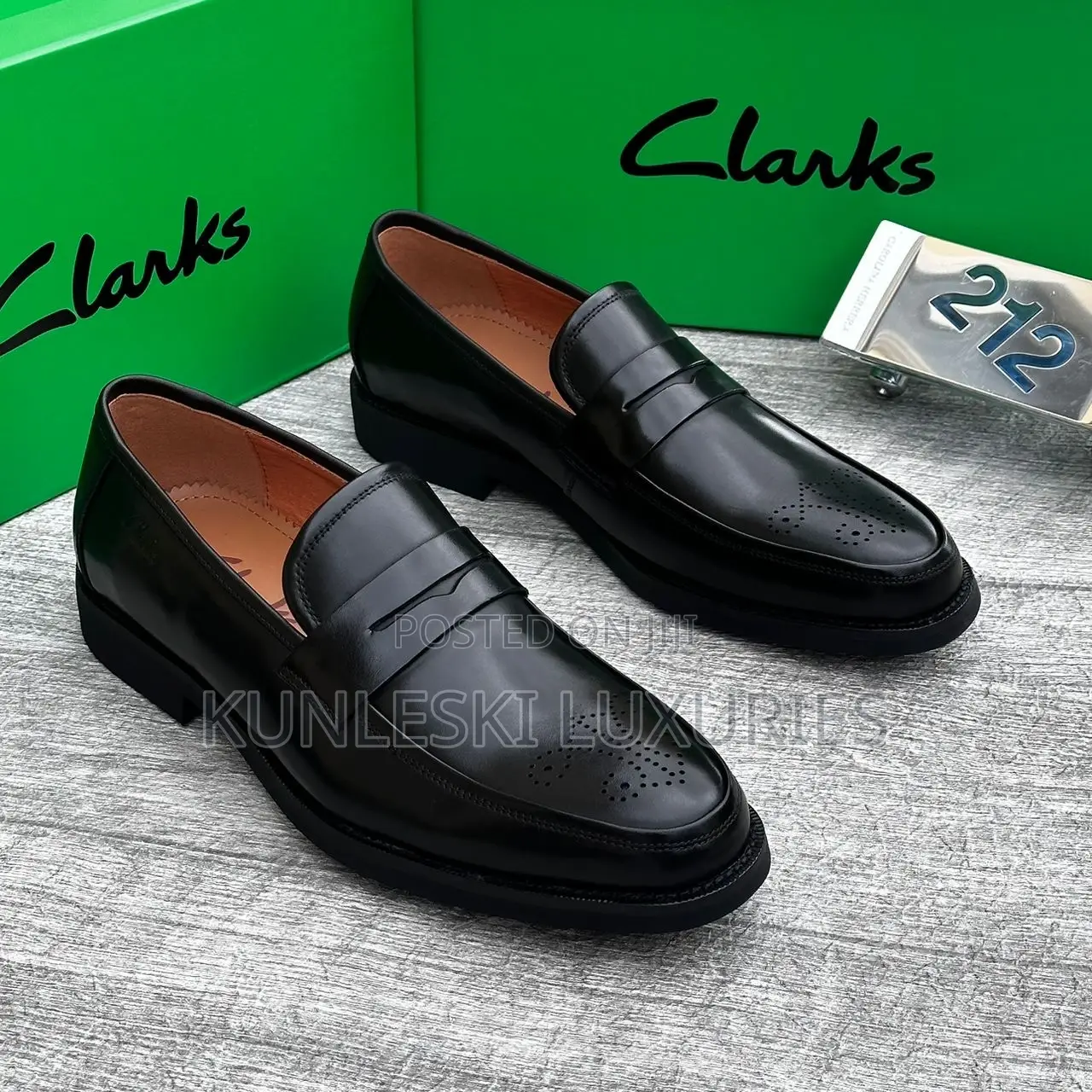 Original Clarks Black Brown Laceless Shoes for Men