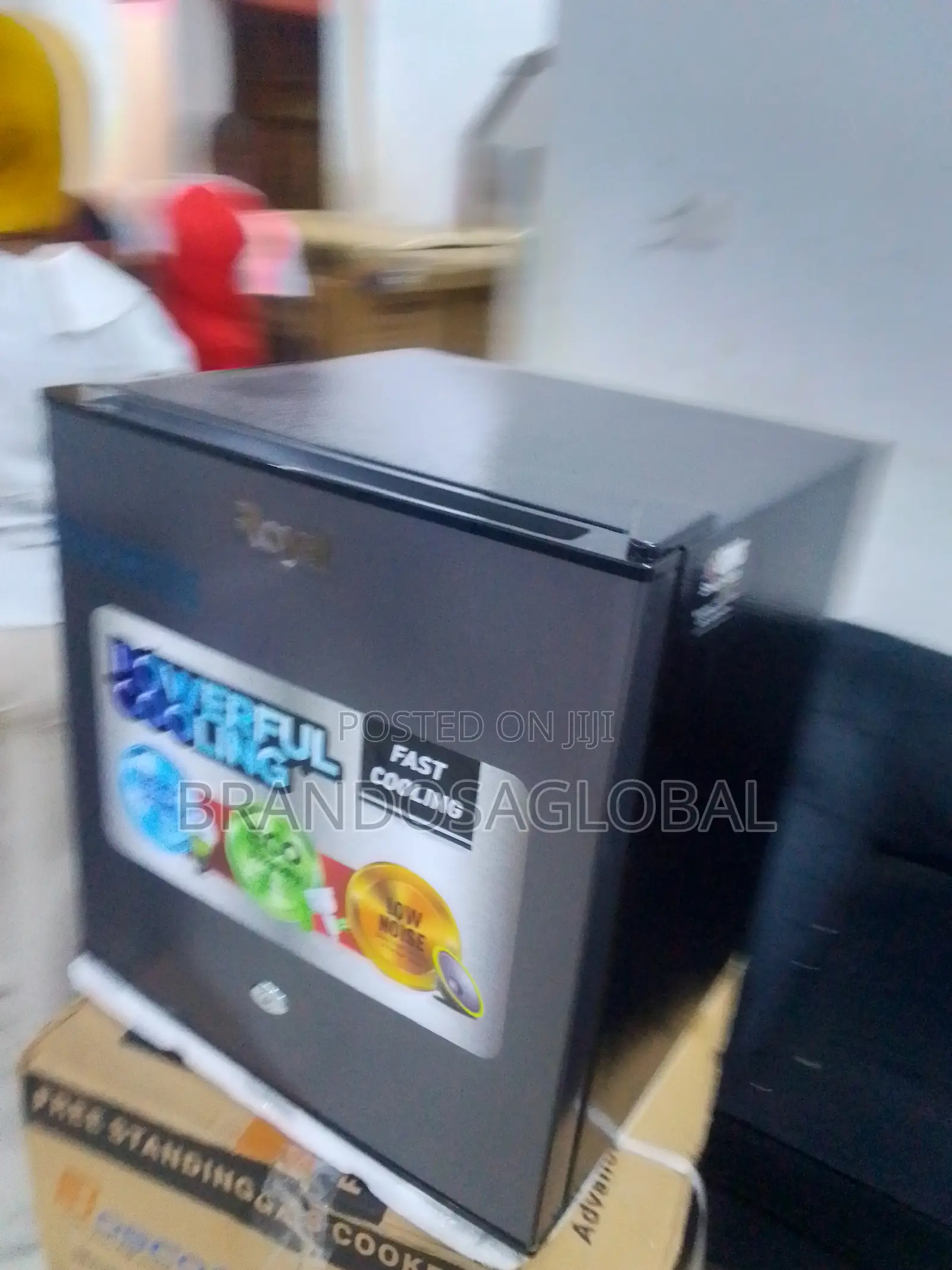 55l Royal Rref55bf Compact Fridge for Hostel/Room Use