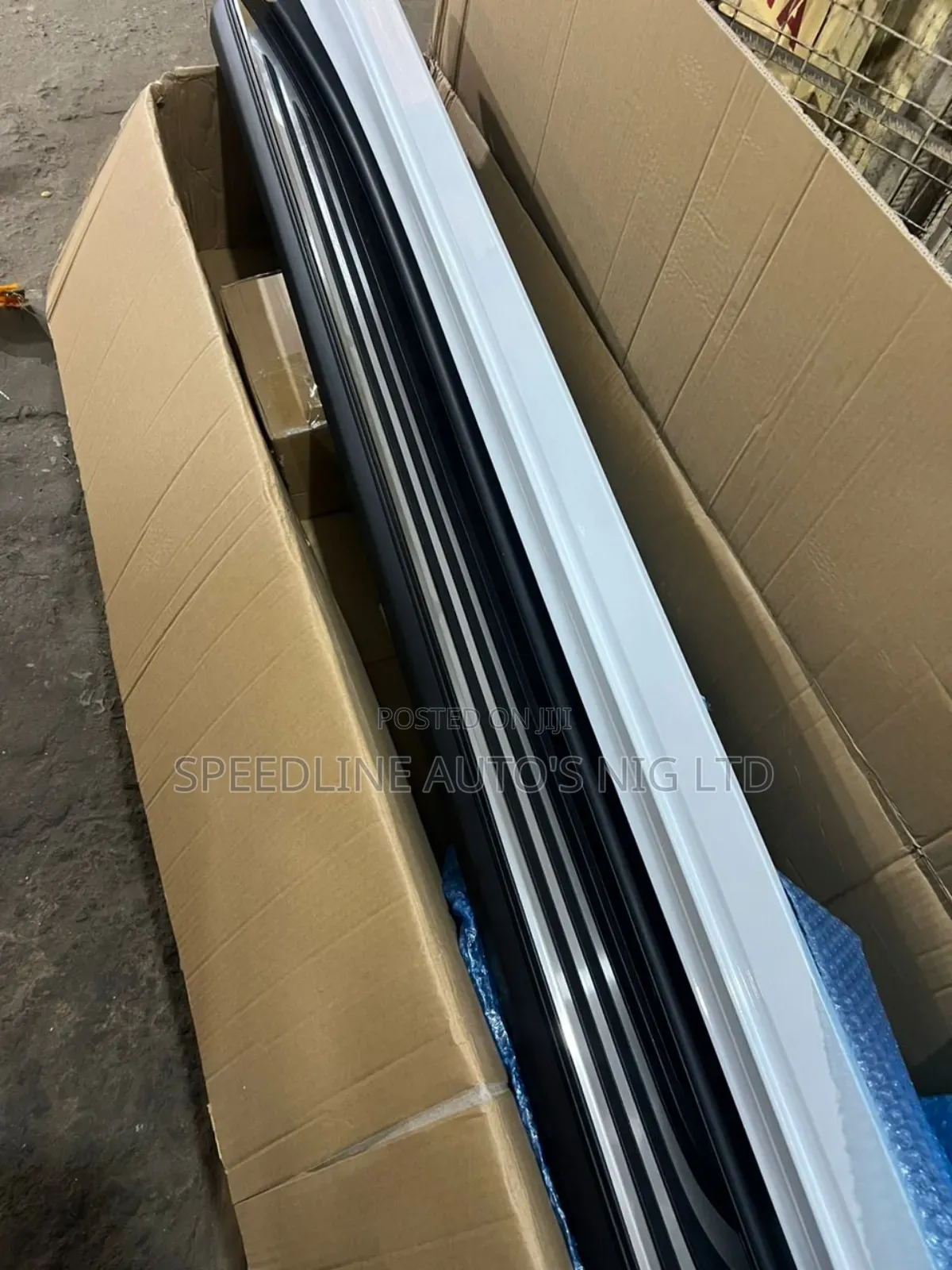 Complete Side Steps Lx600 2023/2024