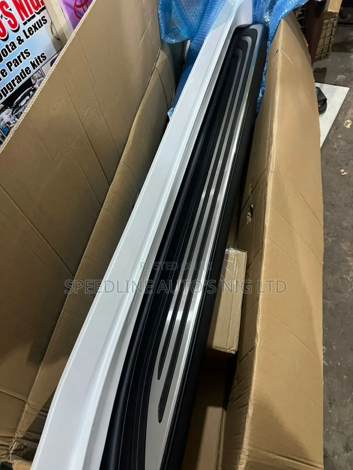 Complete Side Steps Lx600 2023/2024