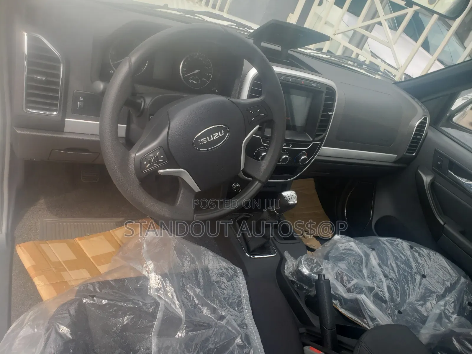 New Isuzu D-MAX 2022 White