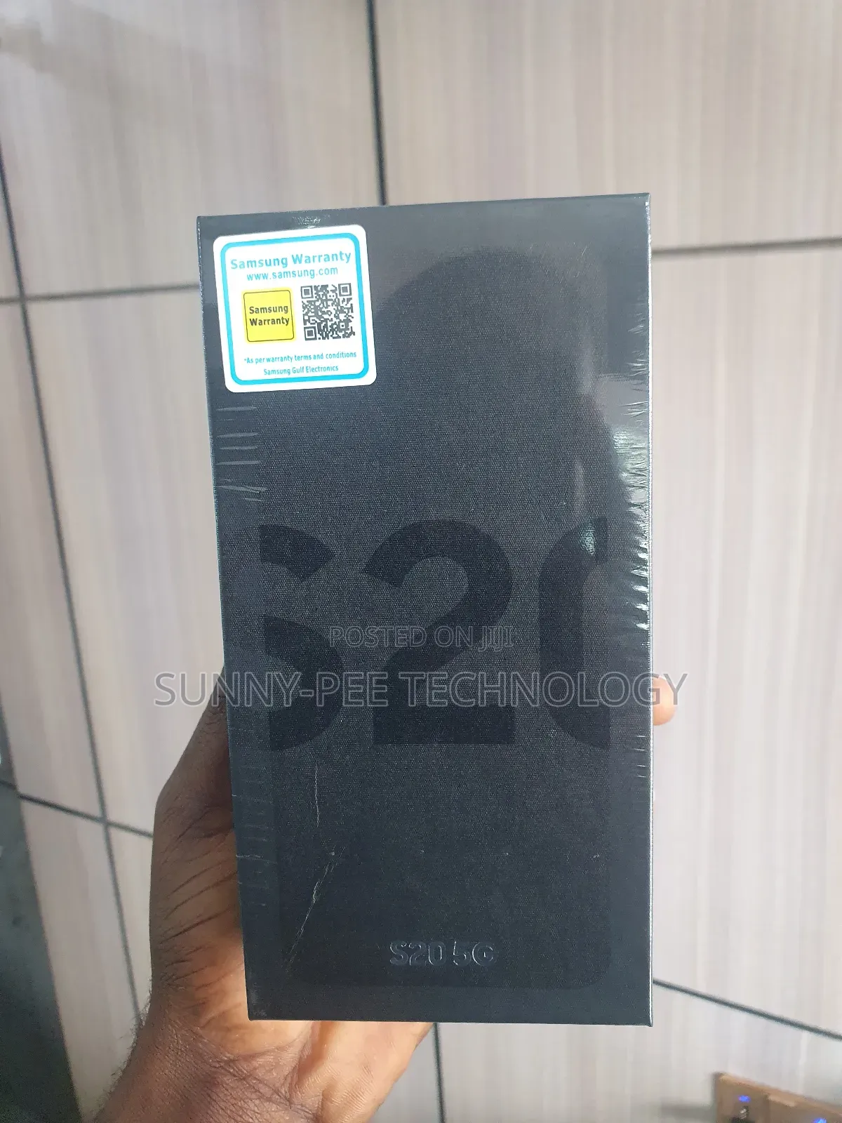 New Samsung Galaxy S20 128 GB Gray