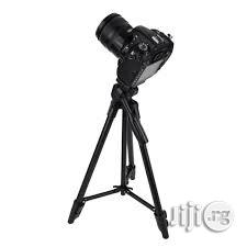 Yunteng Video Camera Tripod VCT- 880 for DSLR Cameras