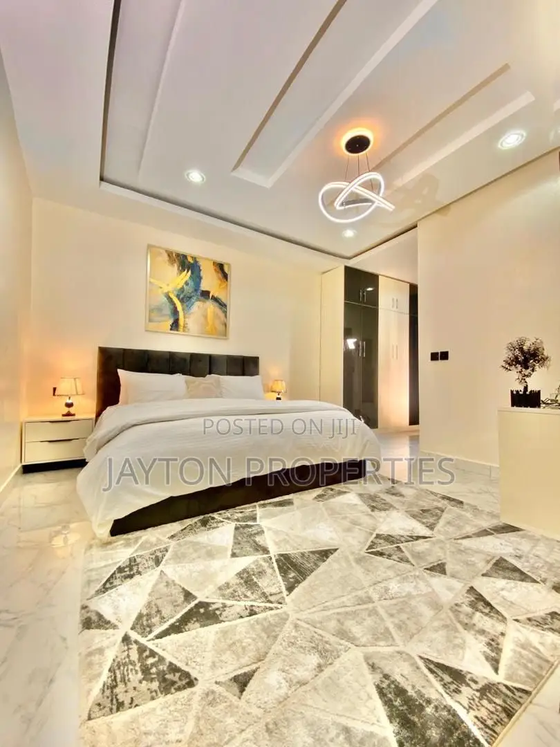 2 Units of 4bedroom Party Apartment