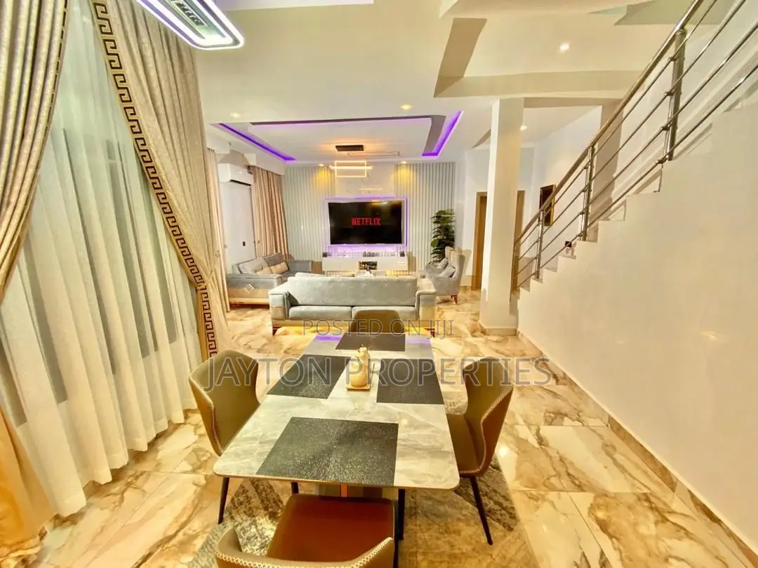 2 Units of 4bedroom Party Apartment