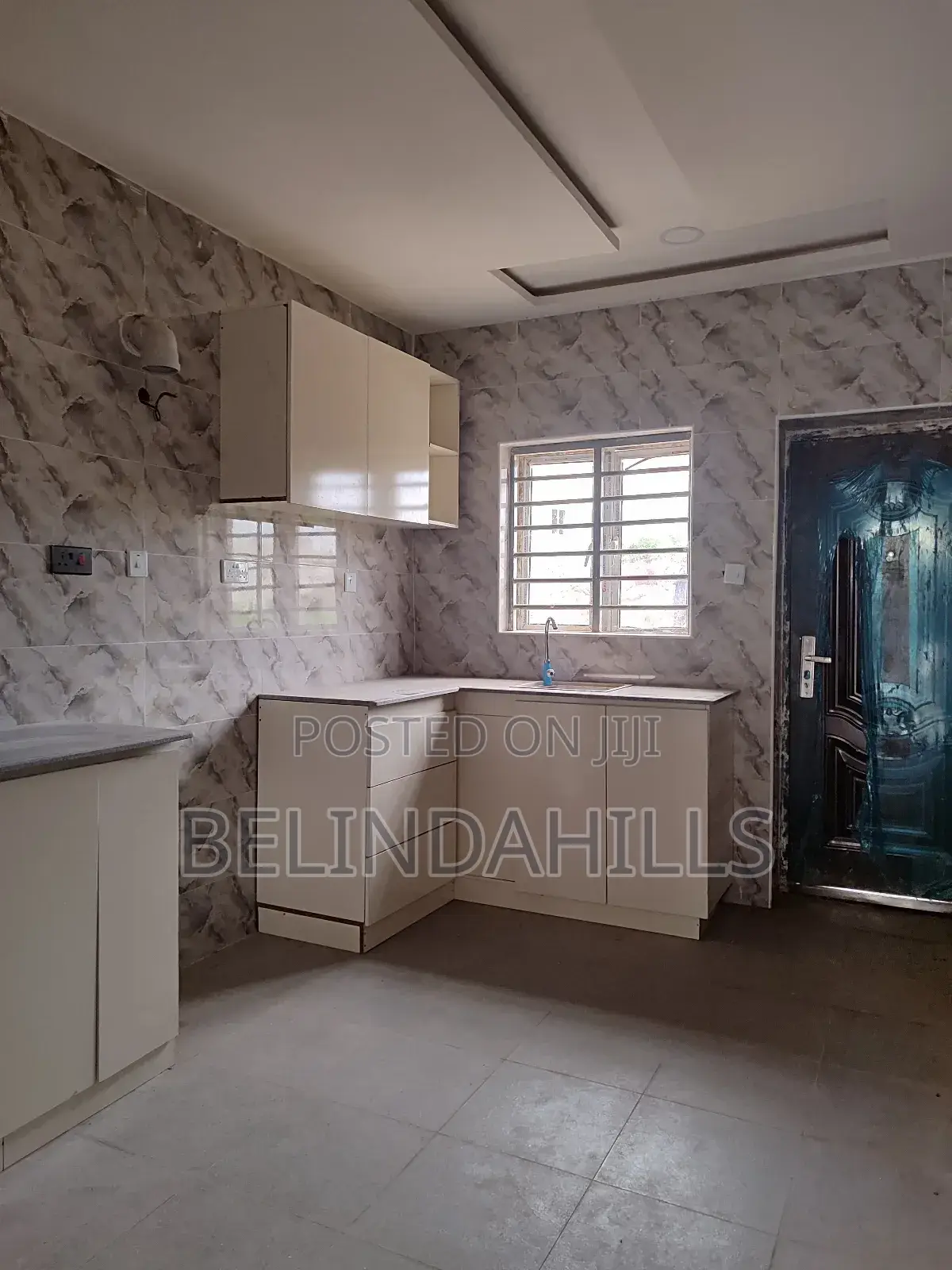 4bdrm Duplex in Life Camp for sale
