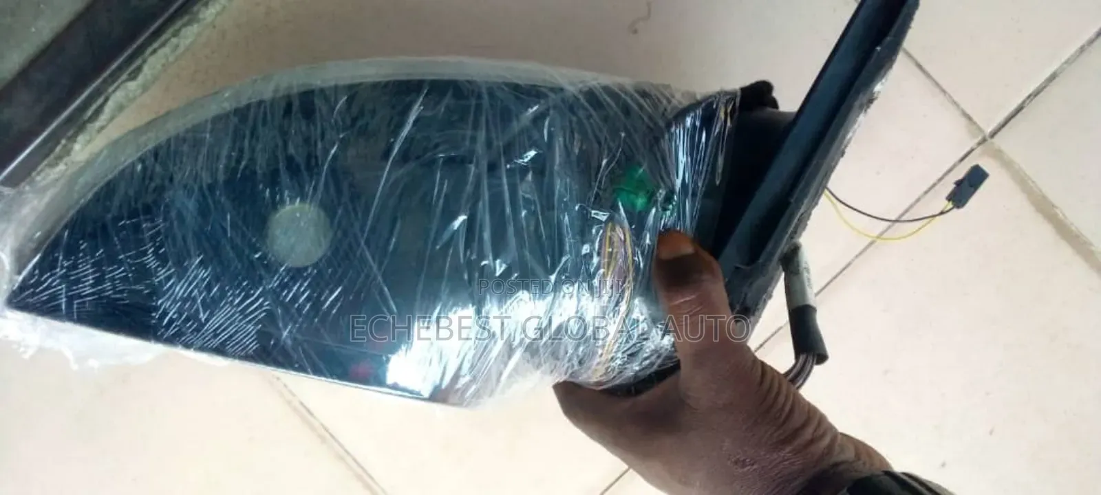 Complete Set of Tolarge / Touareg Side Mirror.(2008 Model)