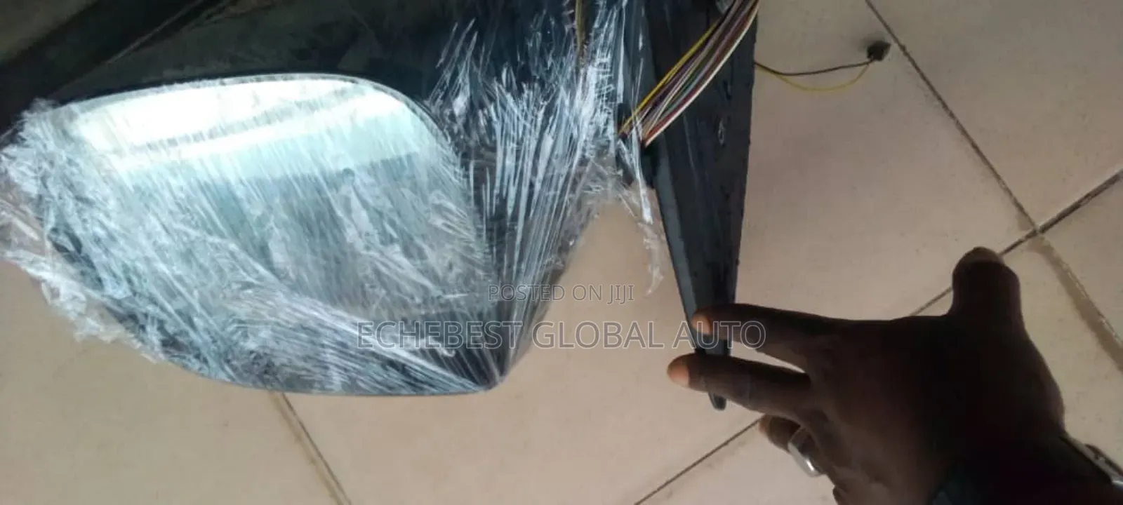 Complete Set of Tolarge / Touareg Side Mirror.(2008 Model)