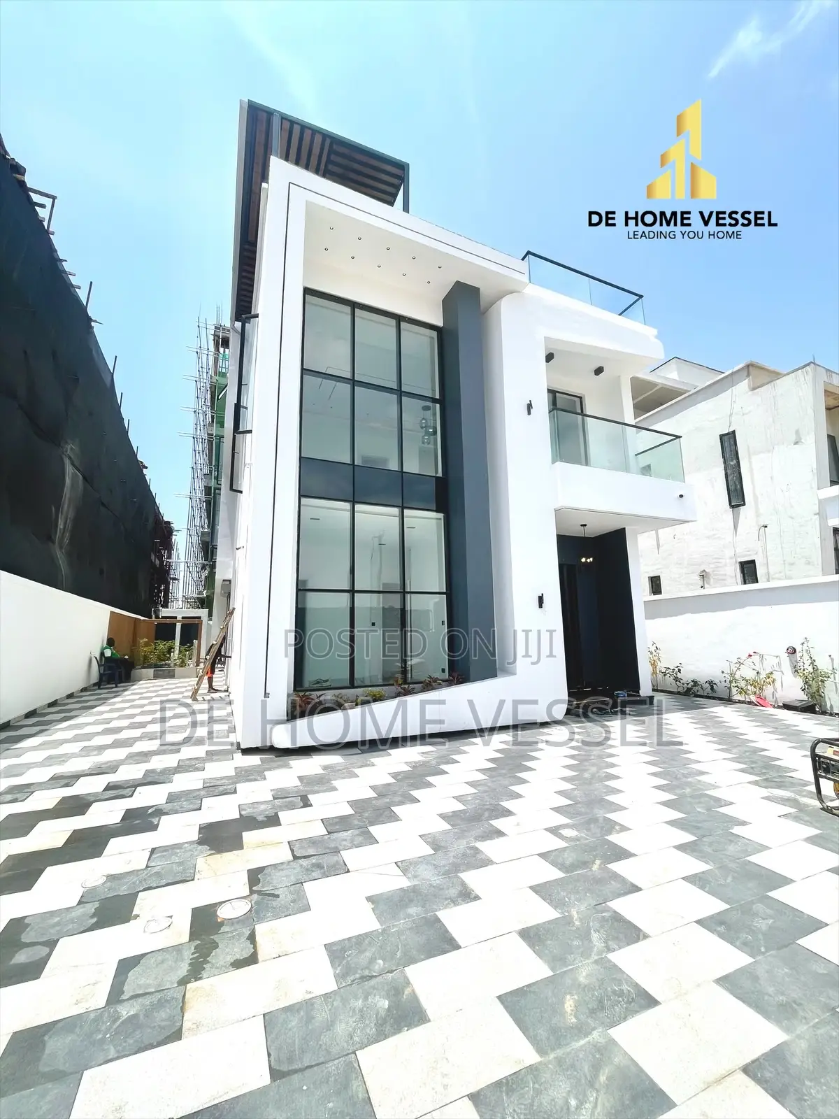 5bdrm Duplex in Lekki Phase 1 for sale