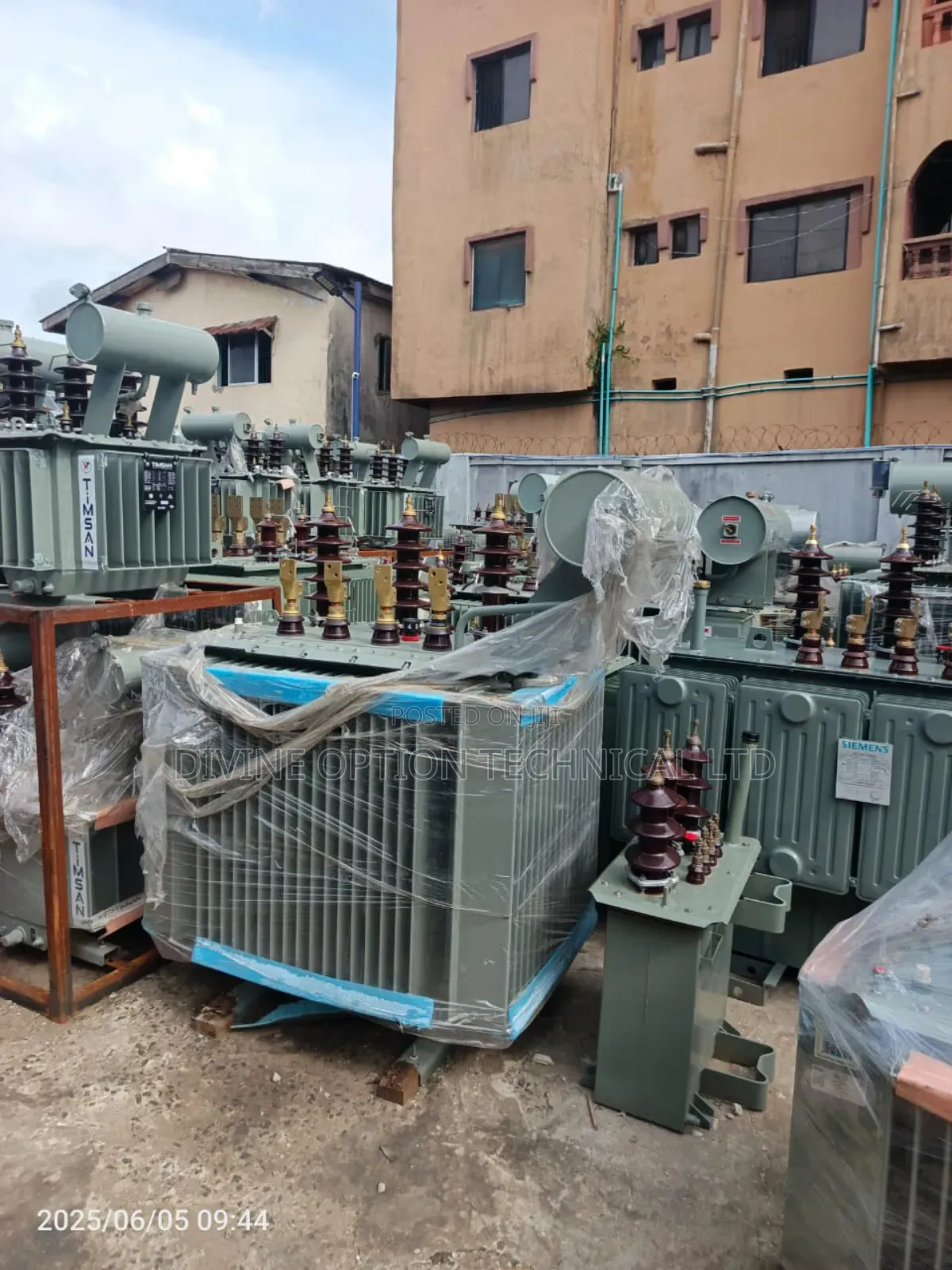Massive 300kva 11kv/400v Auto Better Transformer