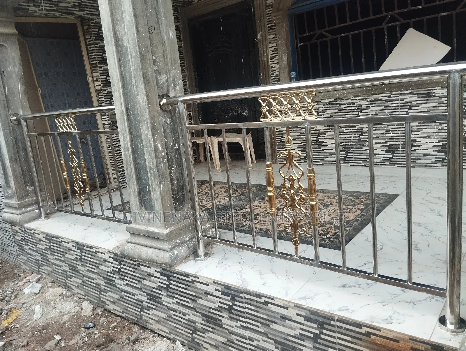 Simple Silver Handrailings Designer