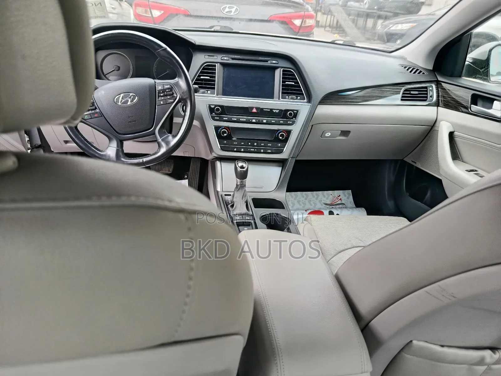 Hyundai Sonata Limited 4dr Sedan (2.4L 4cyl 6A) 2015 Silver