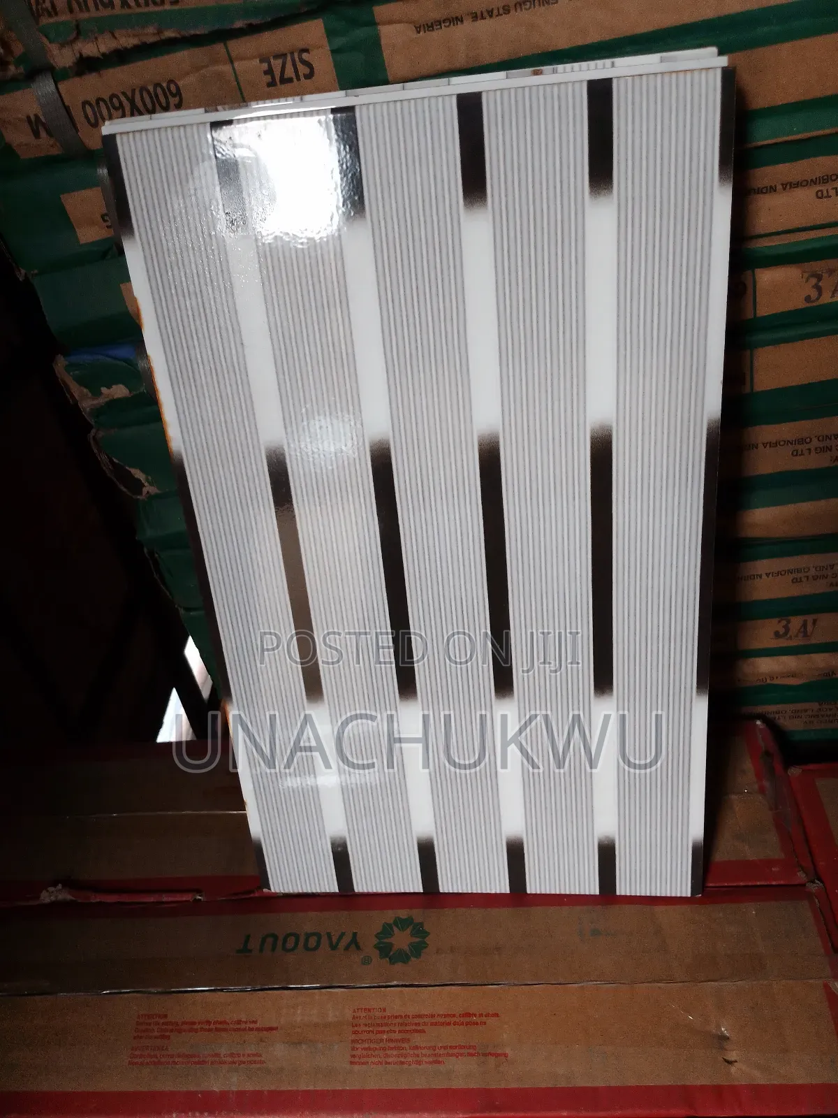 25/40 White Wall Pattern