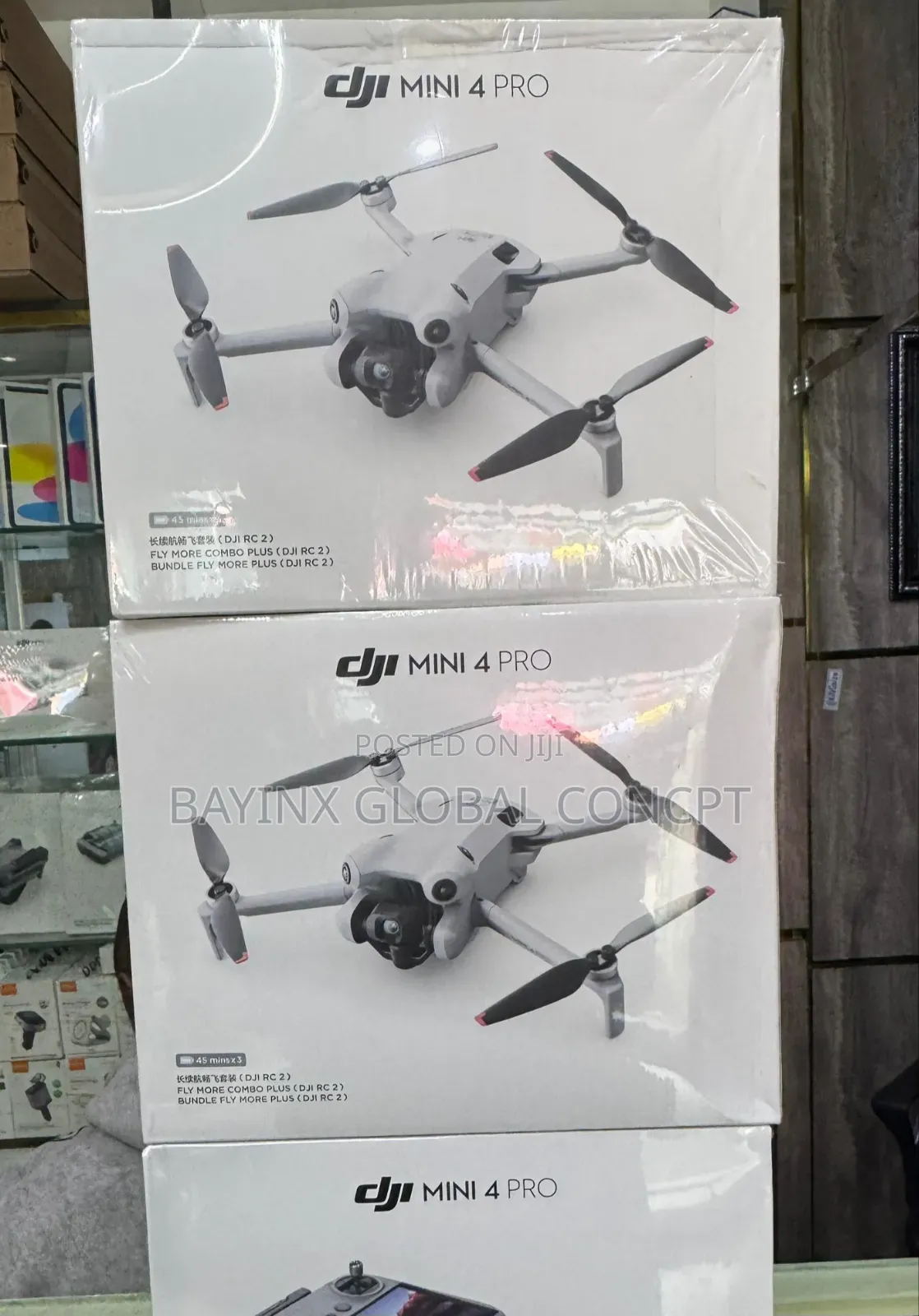 Dji Mini 4 Pro Fly More Combo (Rc 2) Drone