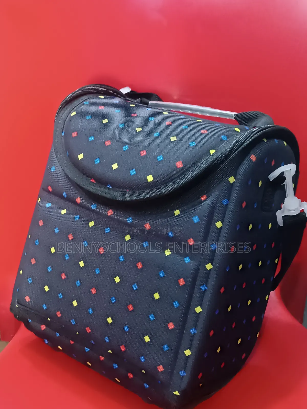 Black Zip Round Hard Body Lunch Bag