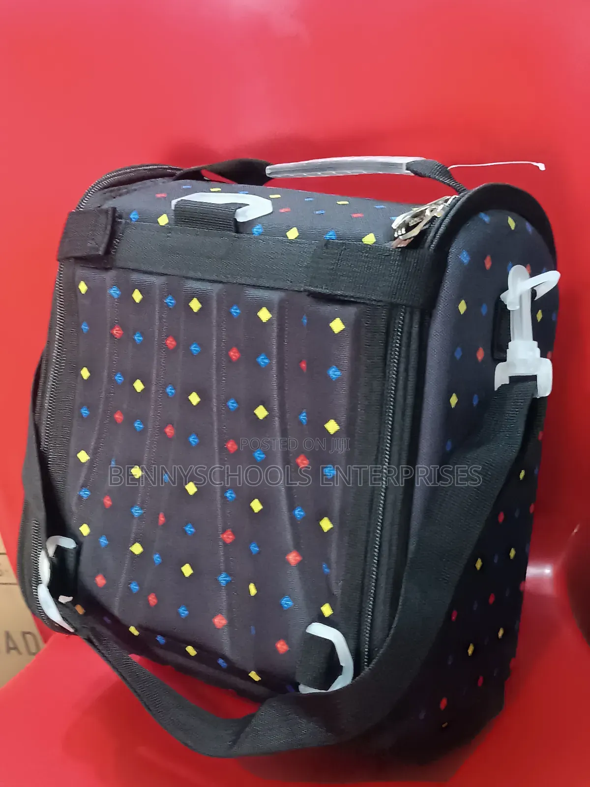 Black Zip Round Hard Body Lunch Bag