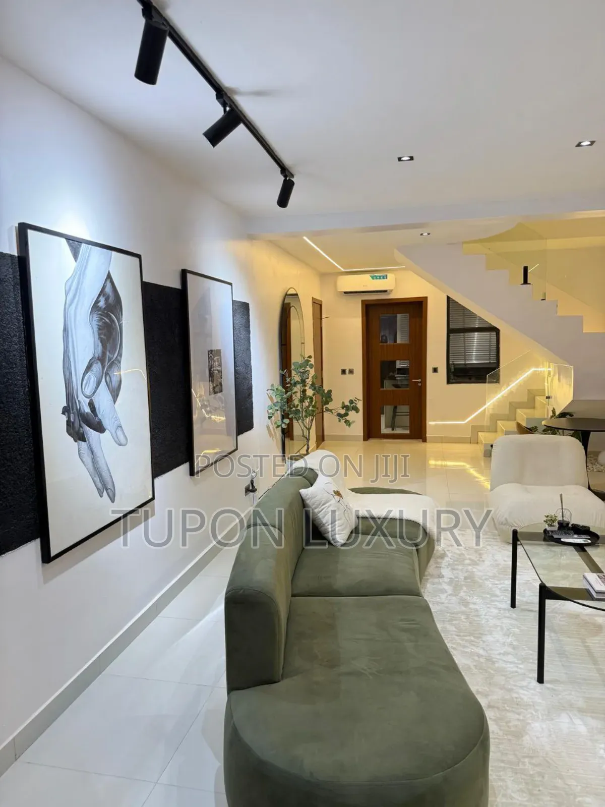 Luxury 2bedroom Maisonnette With Ps5 in Lekki Phase 1