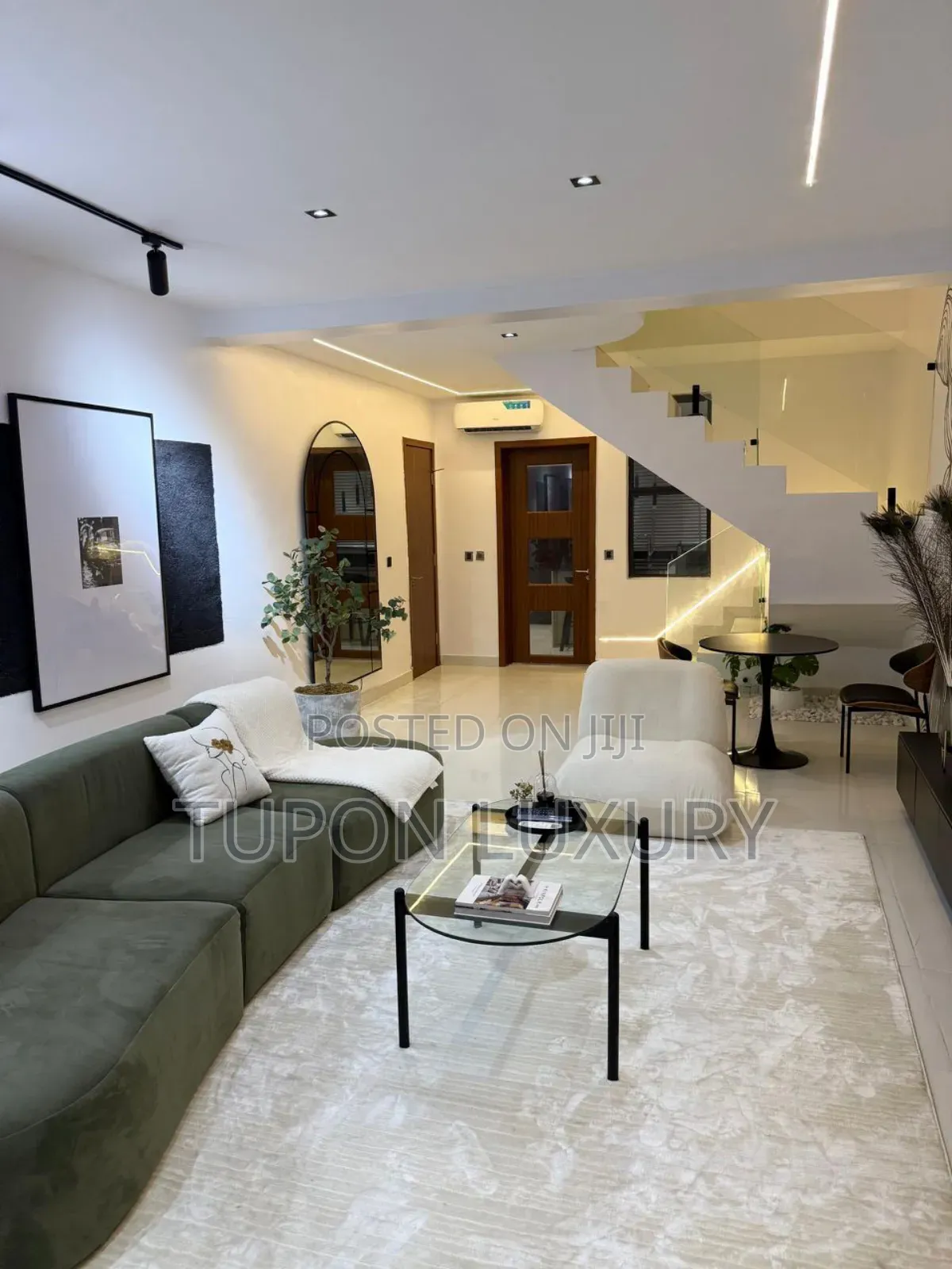 Luxury 2bedroom Maisonnette With Ps5 in Lekki Phase 1