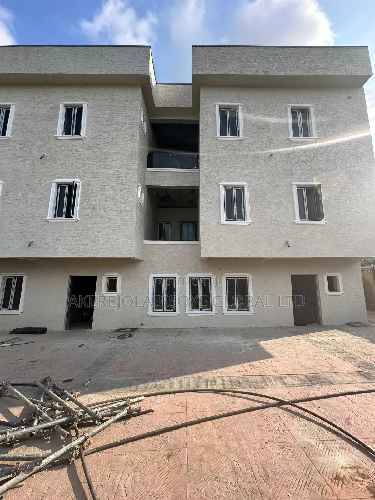 4bdrm Townhouse/Terrace in Katampe (7Min To for sale