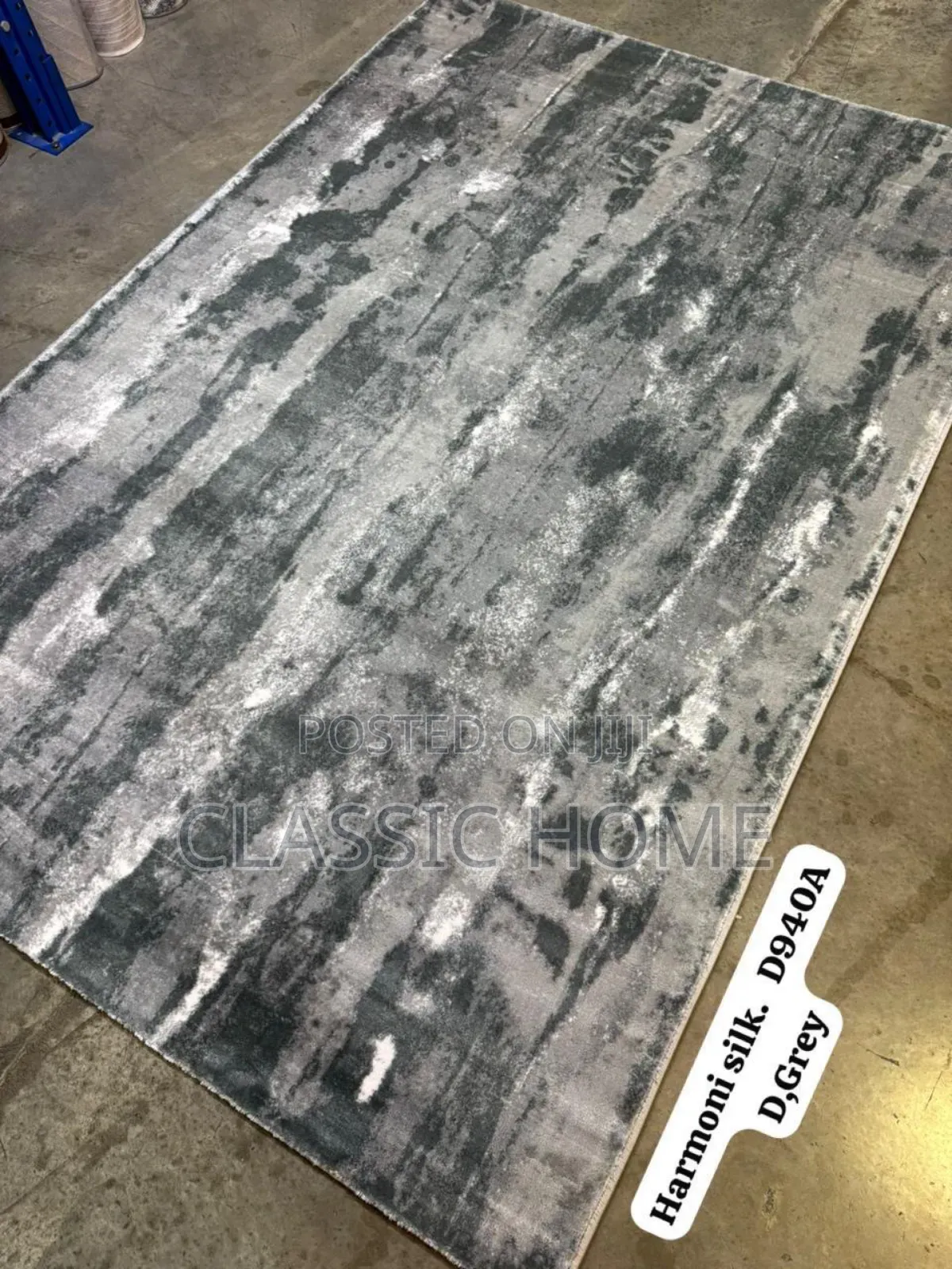 Harmony Grey Center Rug