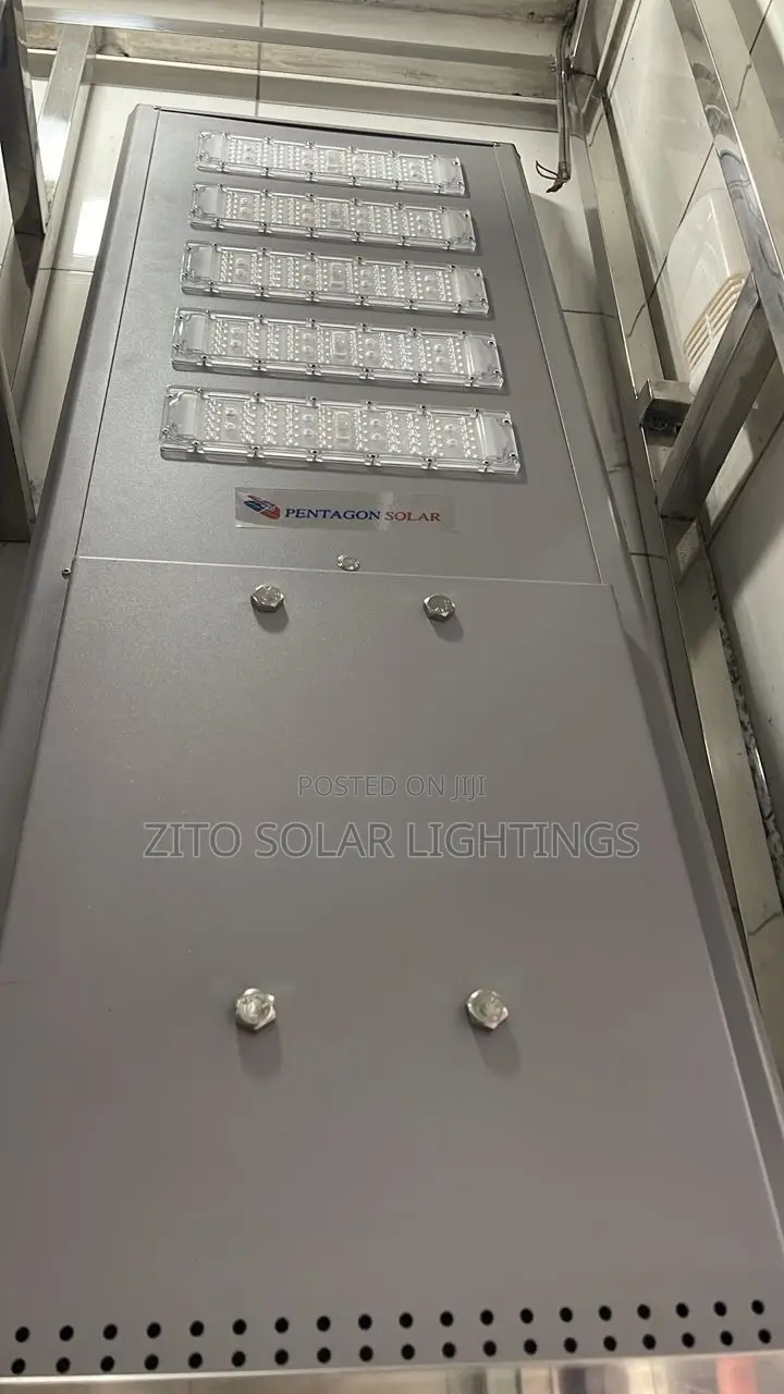 5 Eyes 100w Solar Street Light