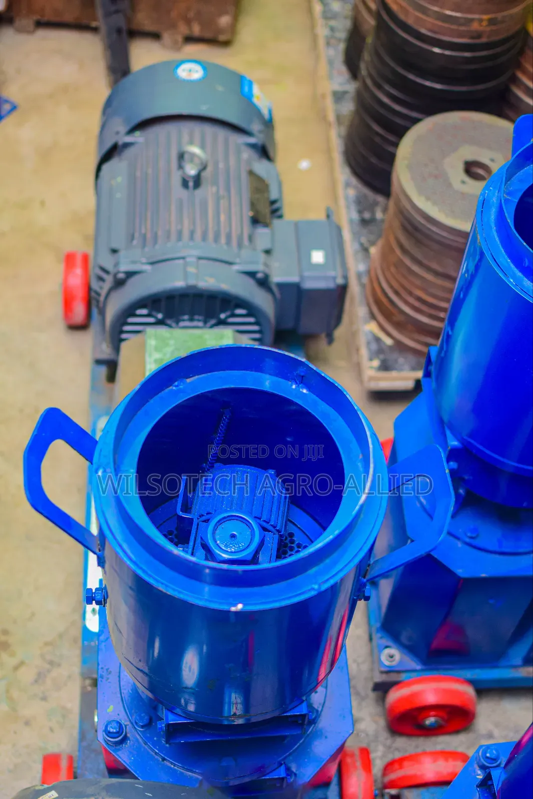 New Version of 300kg Pelletizer (Roller Movement Type)