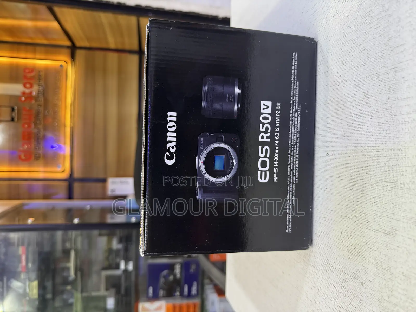 Canon Eos R50v With 14-30mm Lens
