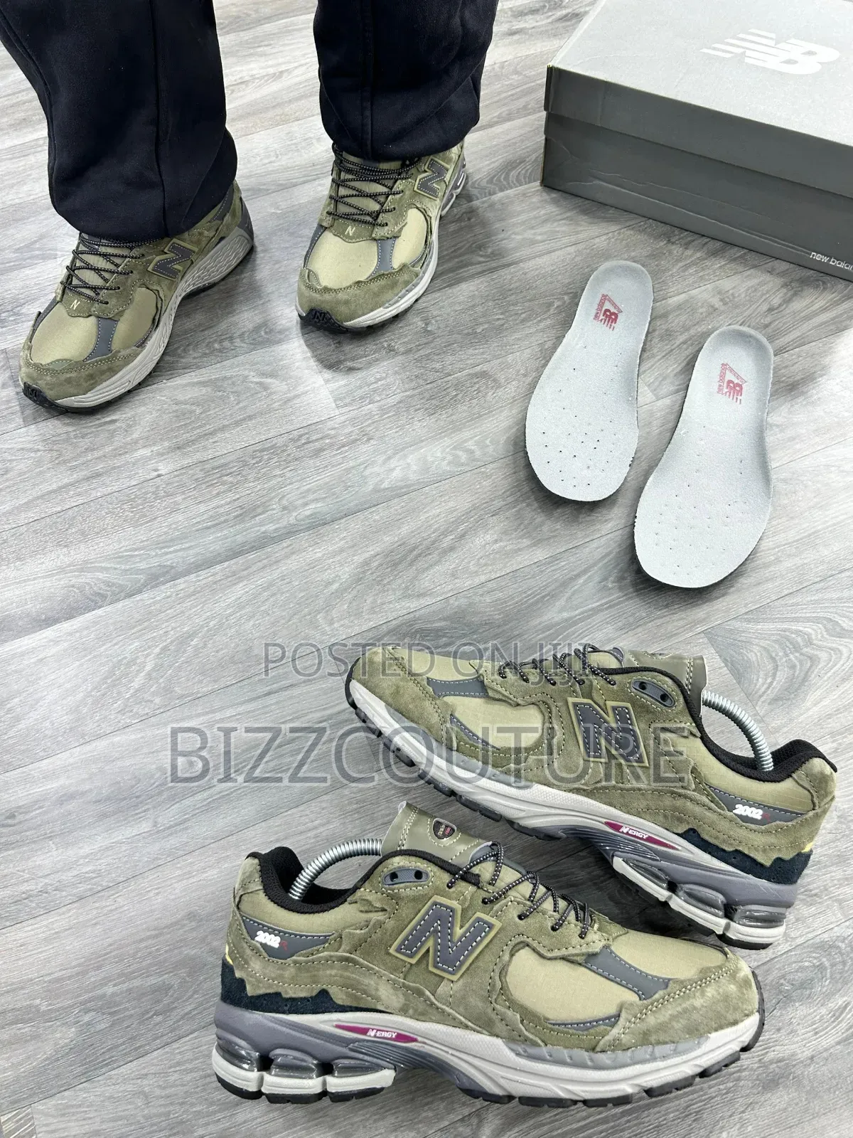 Original New Balance 2002r Sneakers Available in Store
