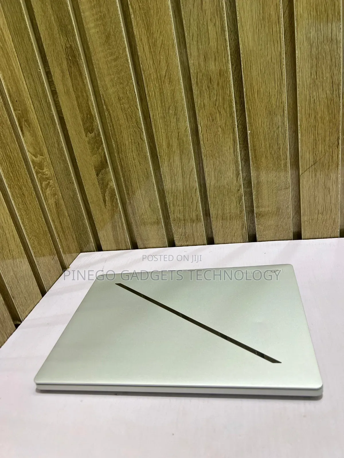 Laptop Asus ROG Zephyrus G14 16GB AMD Ryzen 9 SSD 1T