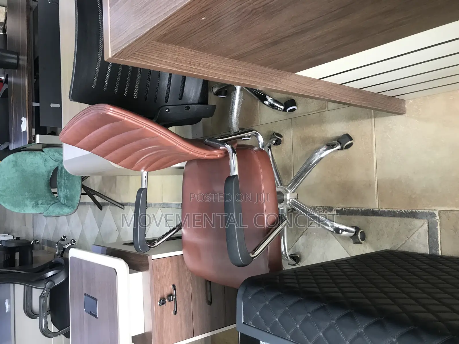Executive Stripped Brown Office Swivel Chair