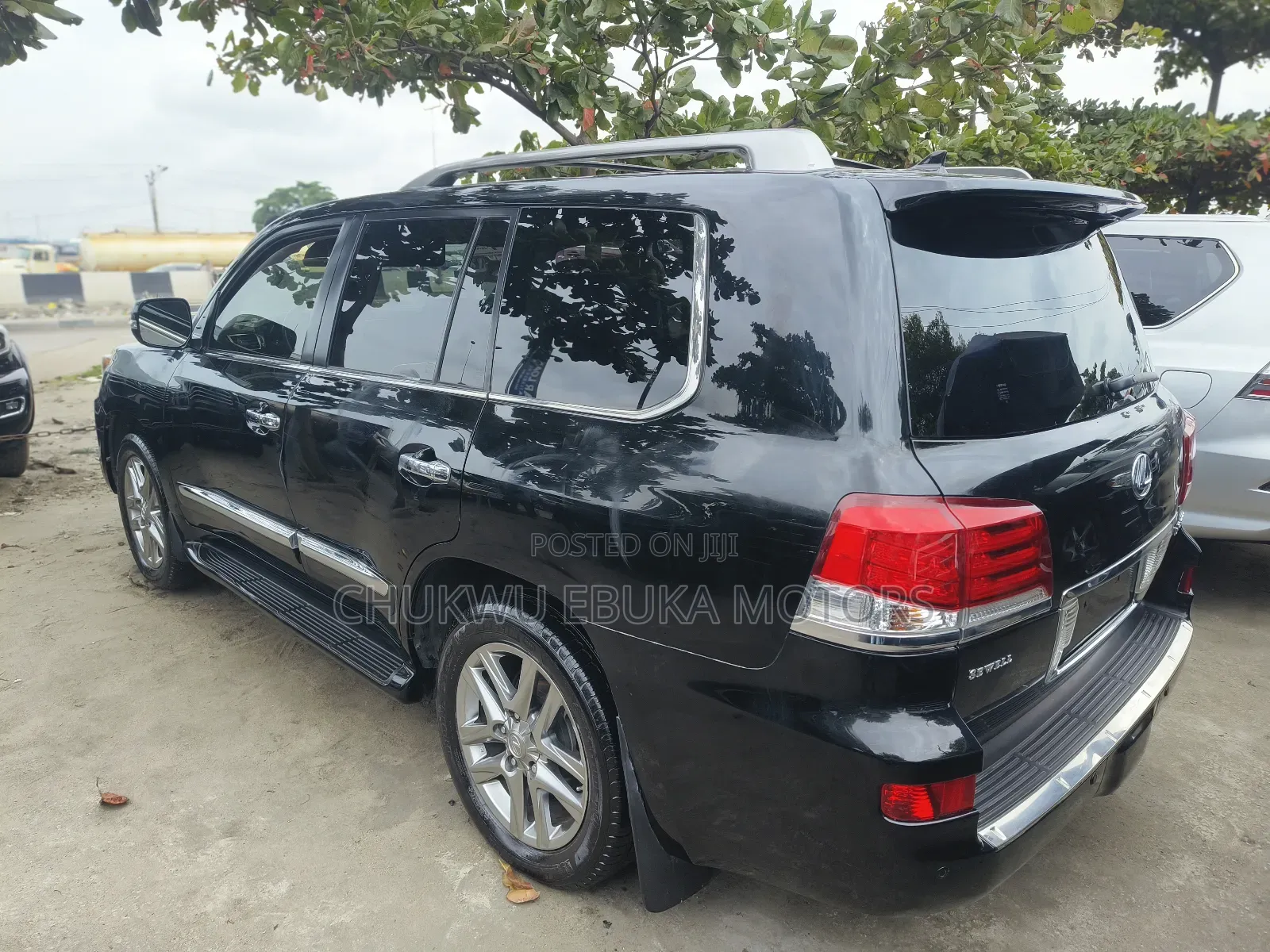 Lexus LX 570 AWD 2016 Black
