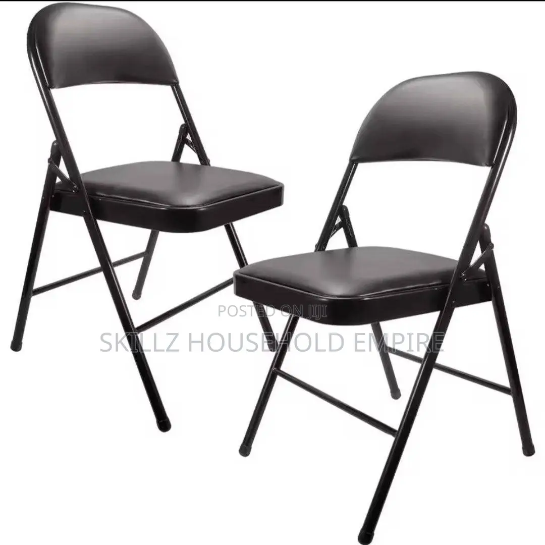 Foldable Table and 2 Foamy Chair