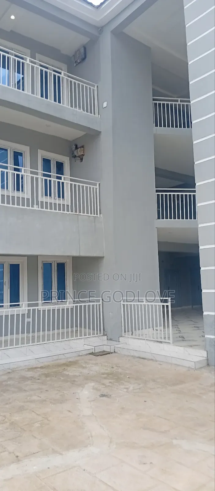 2bdrm Block of Flats in Yellow Gate Estate, Dawaki for rent