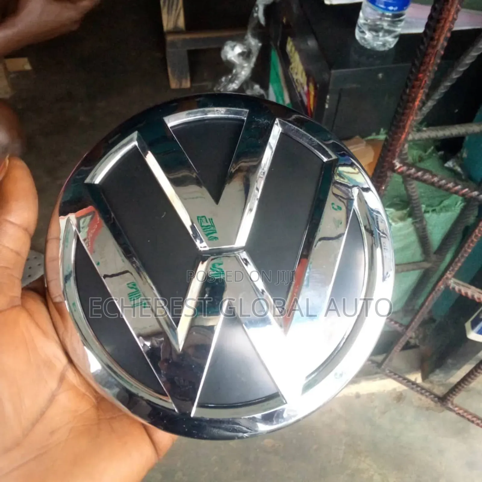 Passat Tsi Vw Logo .2013 Model