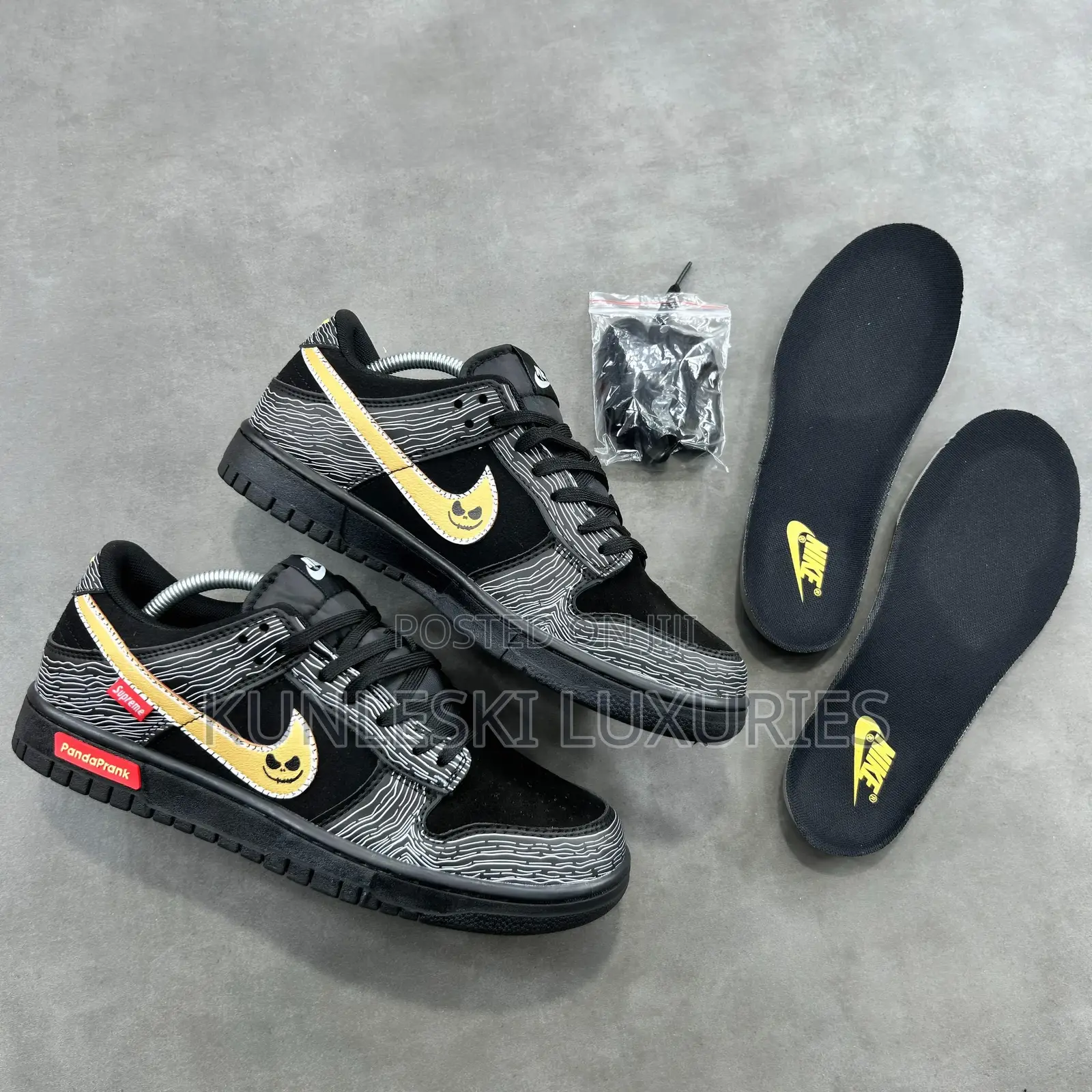 Original Supreme X Nike Sb Dunk Low Panda Prank Black Sneakers