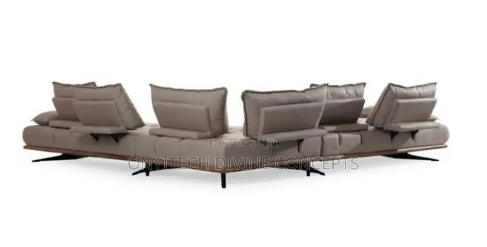 Luxury 5 Seaters Turkish Sofa With Adjustable Backrest