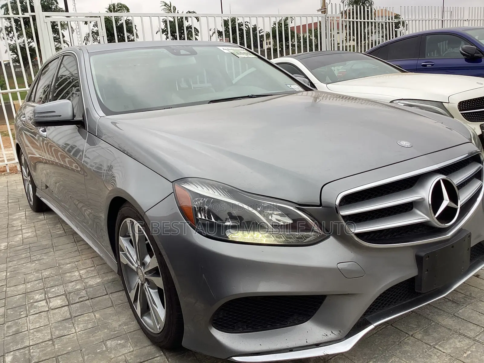 Mercedes-Benz E350 Base 4Matic Sedan AWD (3.5L 6cyl 7A) 2014 Gray