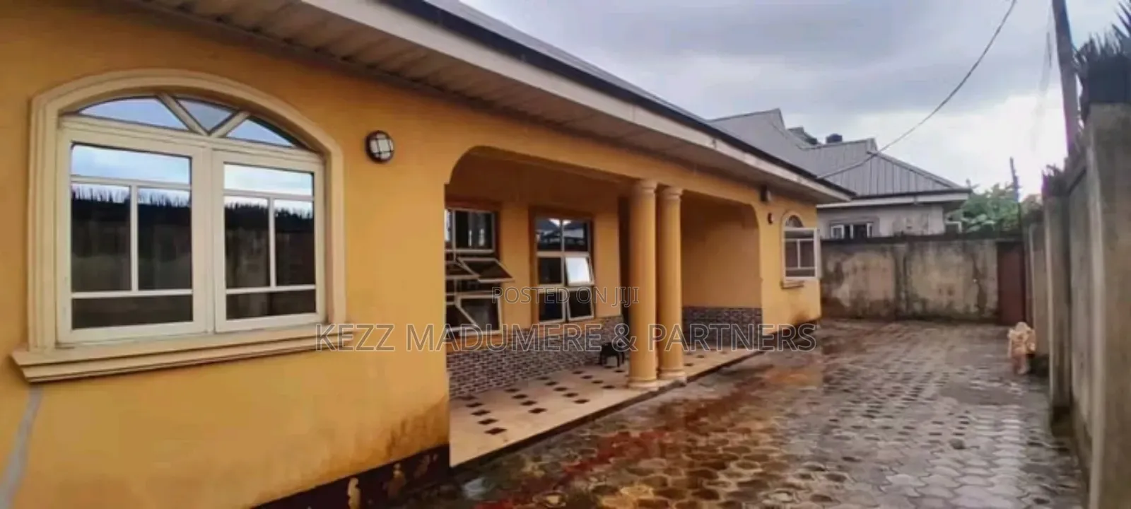 4bdrm Bungalow in Off Sars Road Port for sale