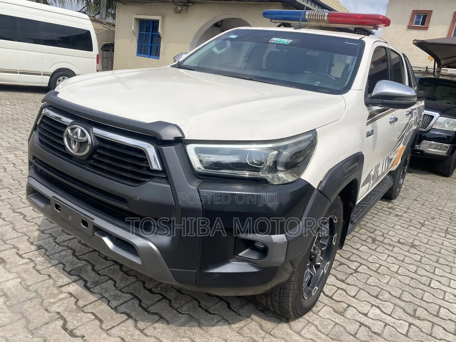 Toyota Hilux 2018 White