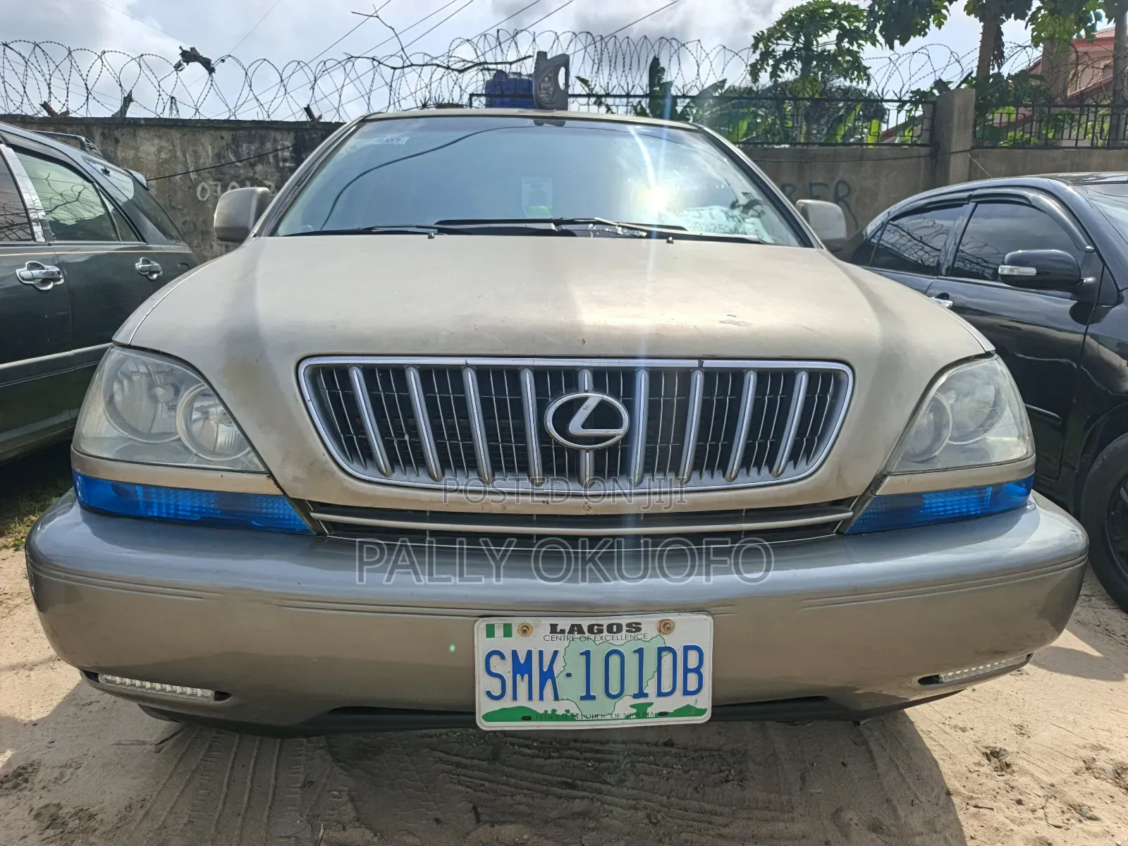 Lexus RX 300 2001 Gold