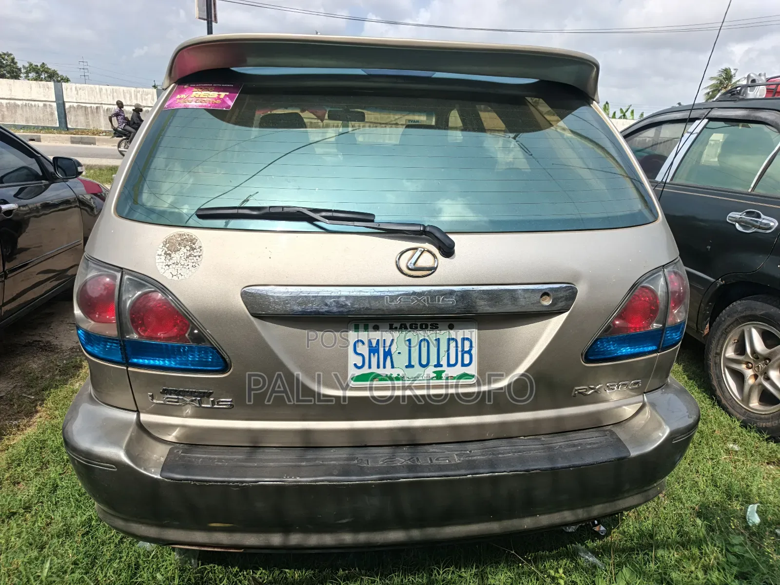 Lexus RX 300 2001 Gold
