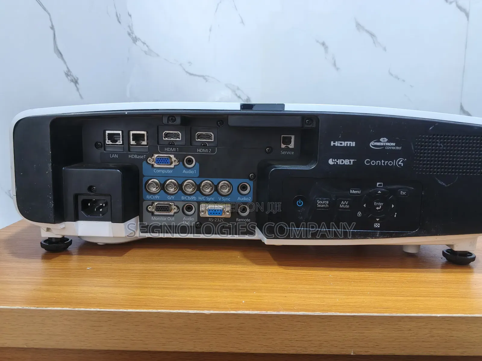 Epson Powerlite 5520w 5500  Lumens 3 Lcd Projector