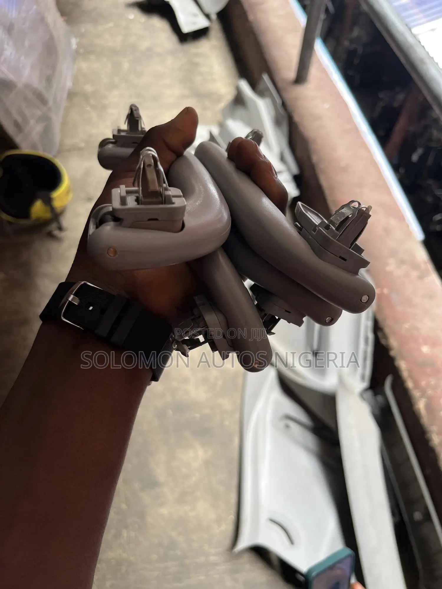 Complete Roof Handle Toyota Highlander Available