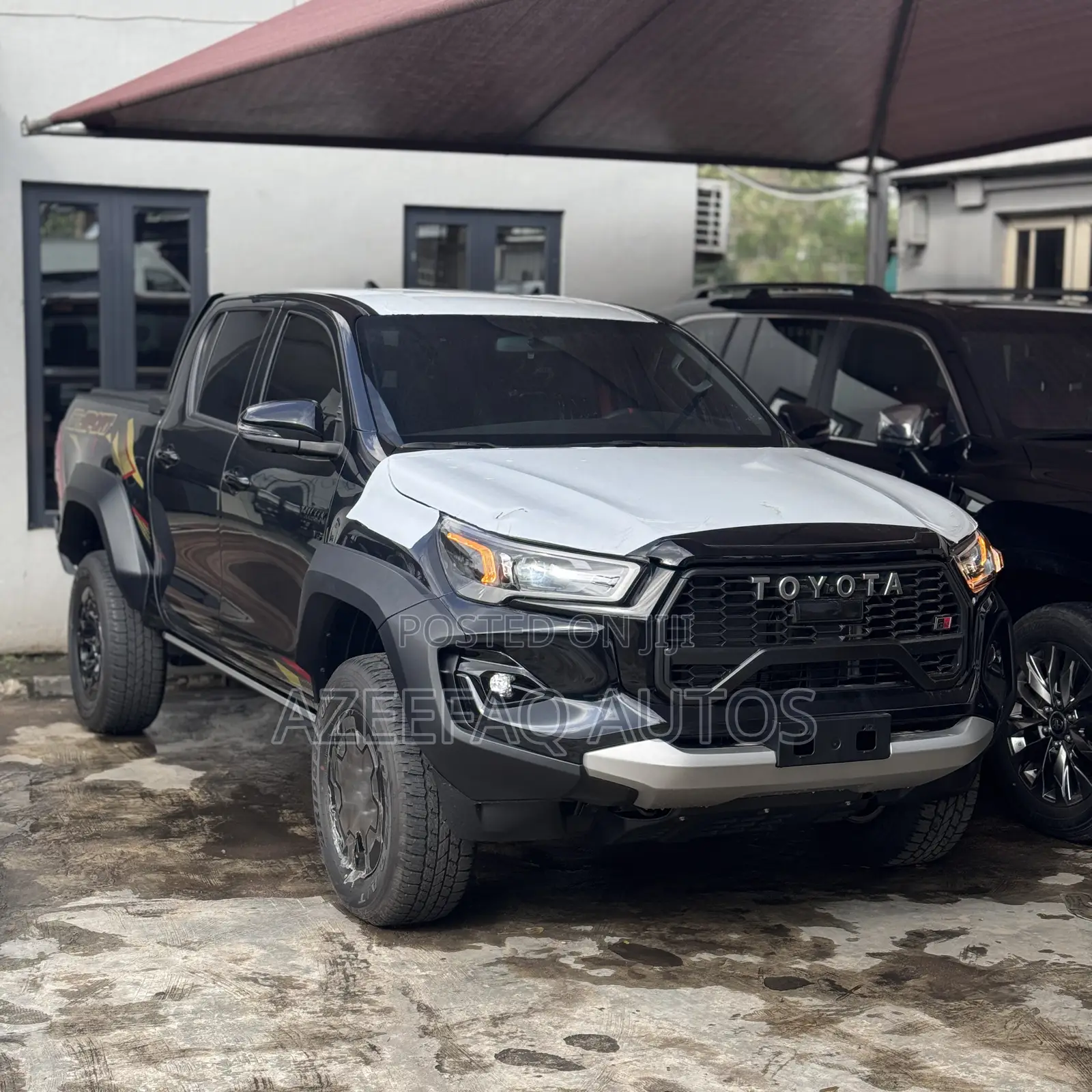 New Toyota Hilux 2025 Black