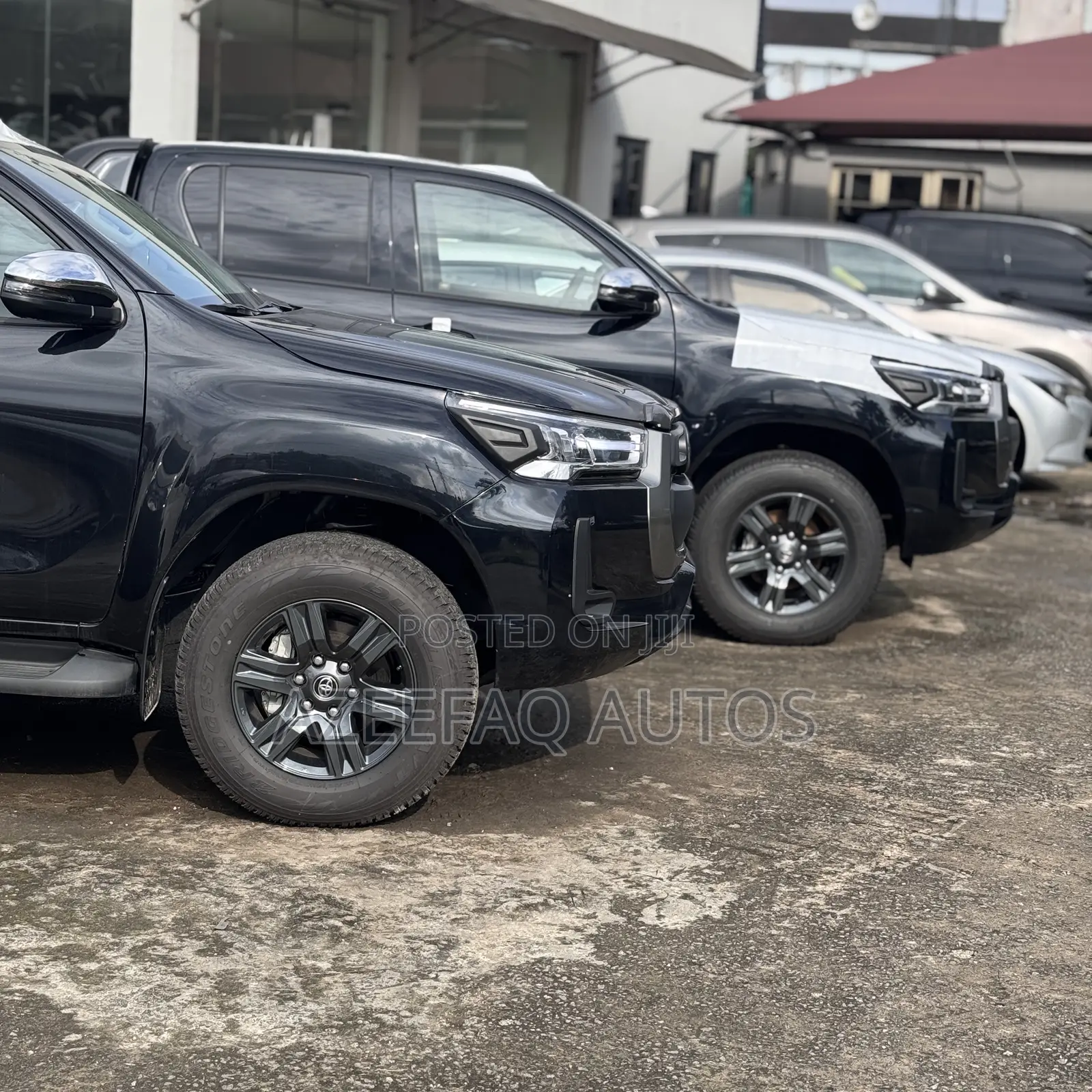 New Toyota Hilux 2025 Black