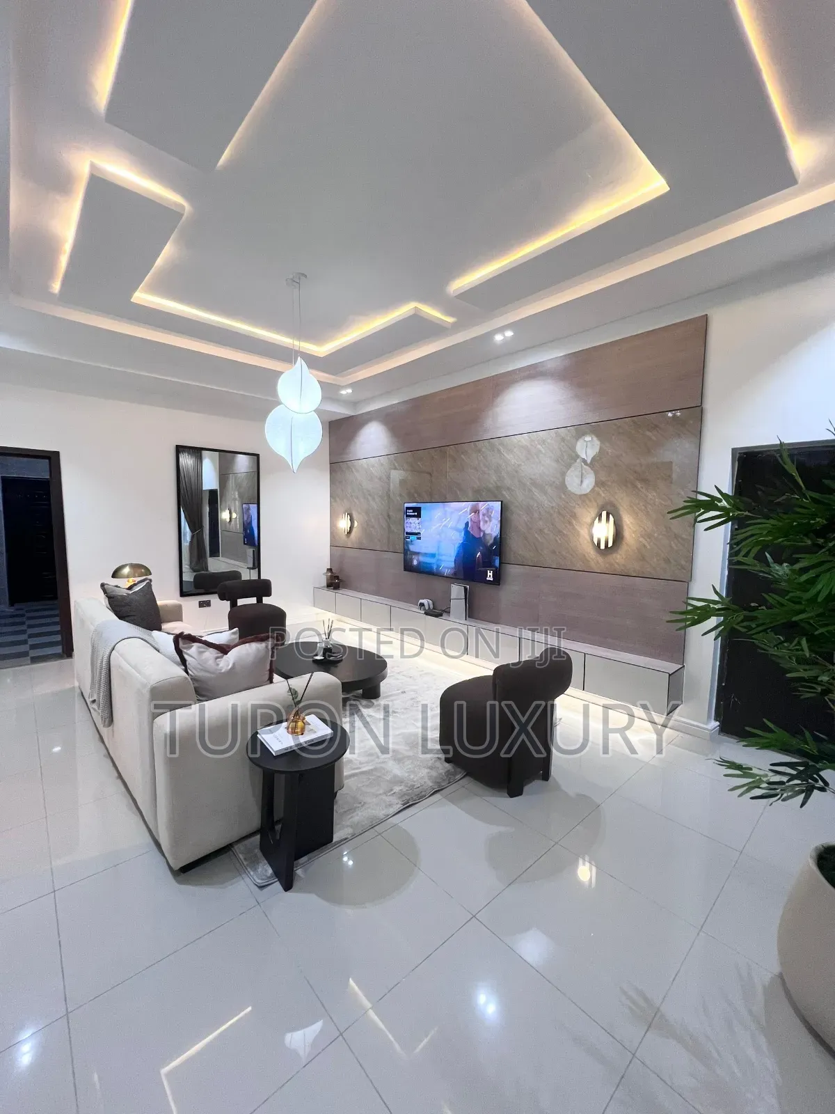 Luxury 2 Bedroom Apartment With Ps5 ,Smart Lock and Equipped Kitchen