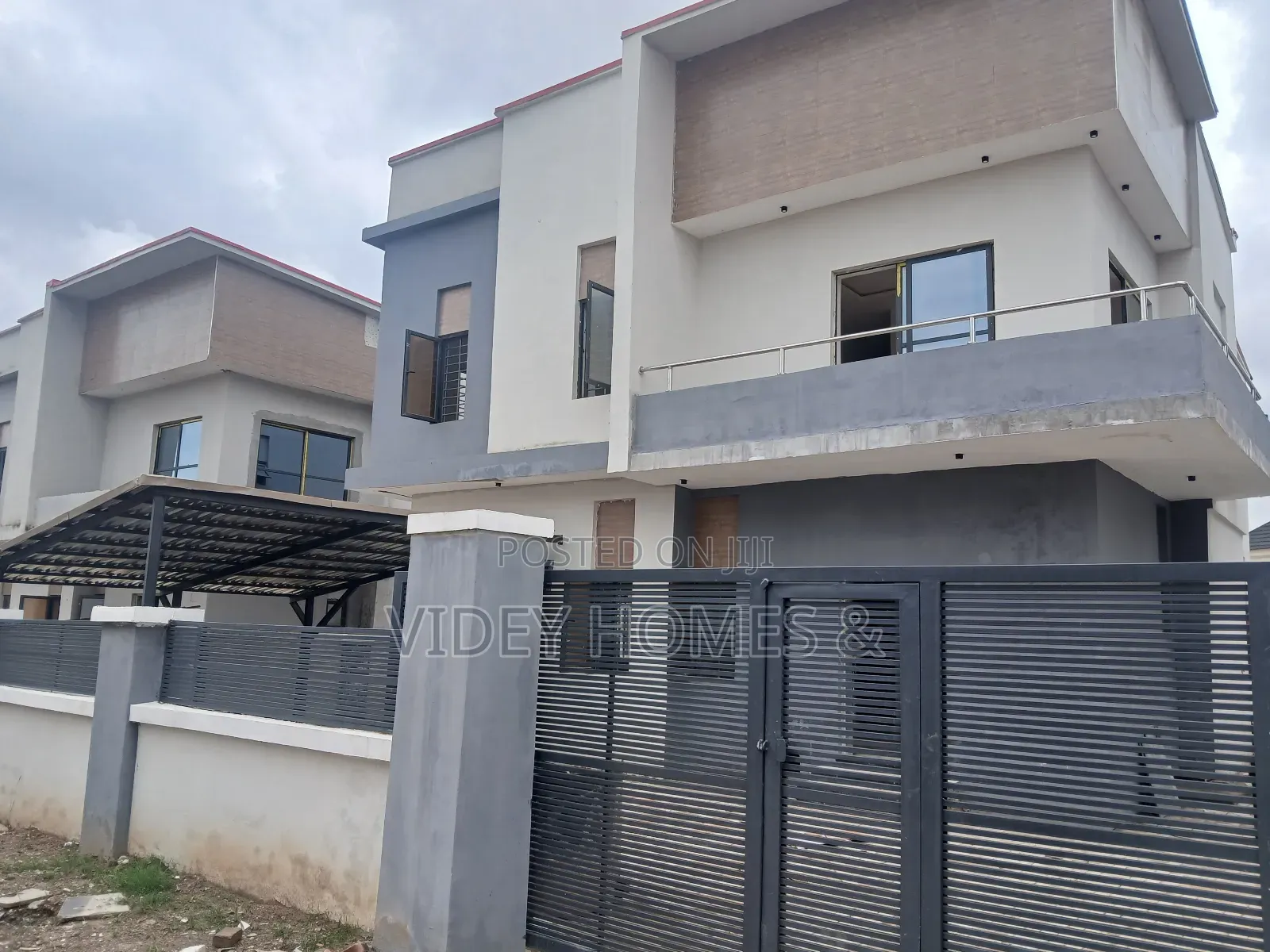 3bdrm Duplex in Sunnyvale 2, Dakwo District for rent
