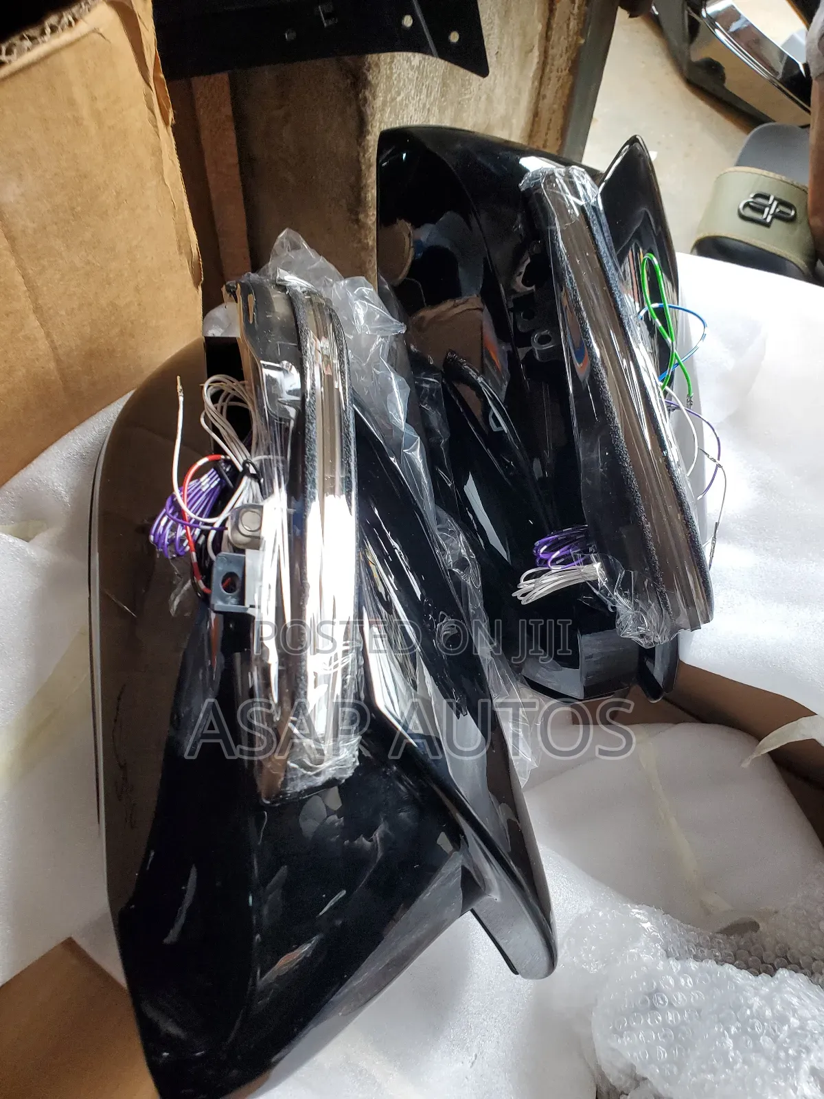 Bat Side-Mirror for Is250