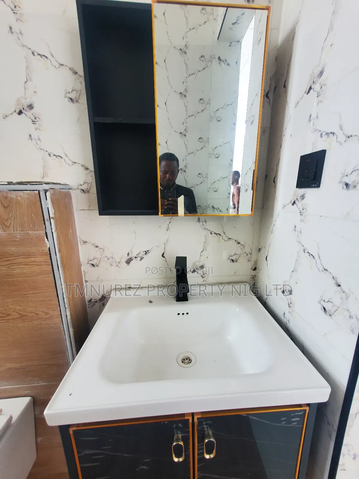 4bdrm Duplex in Ikota Estate for sale